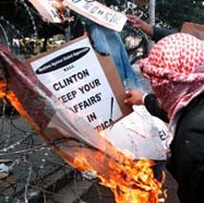 Burning the USA flag in Cape Town on 31 August 1998